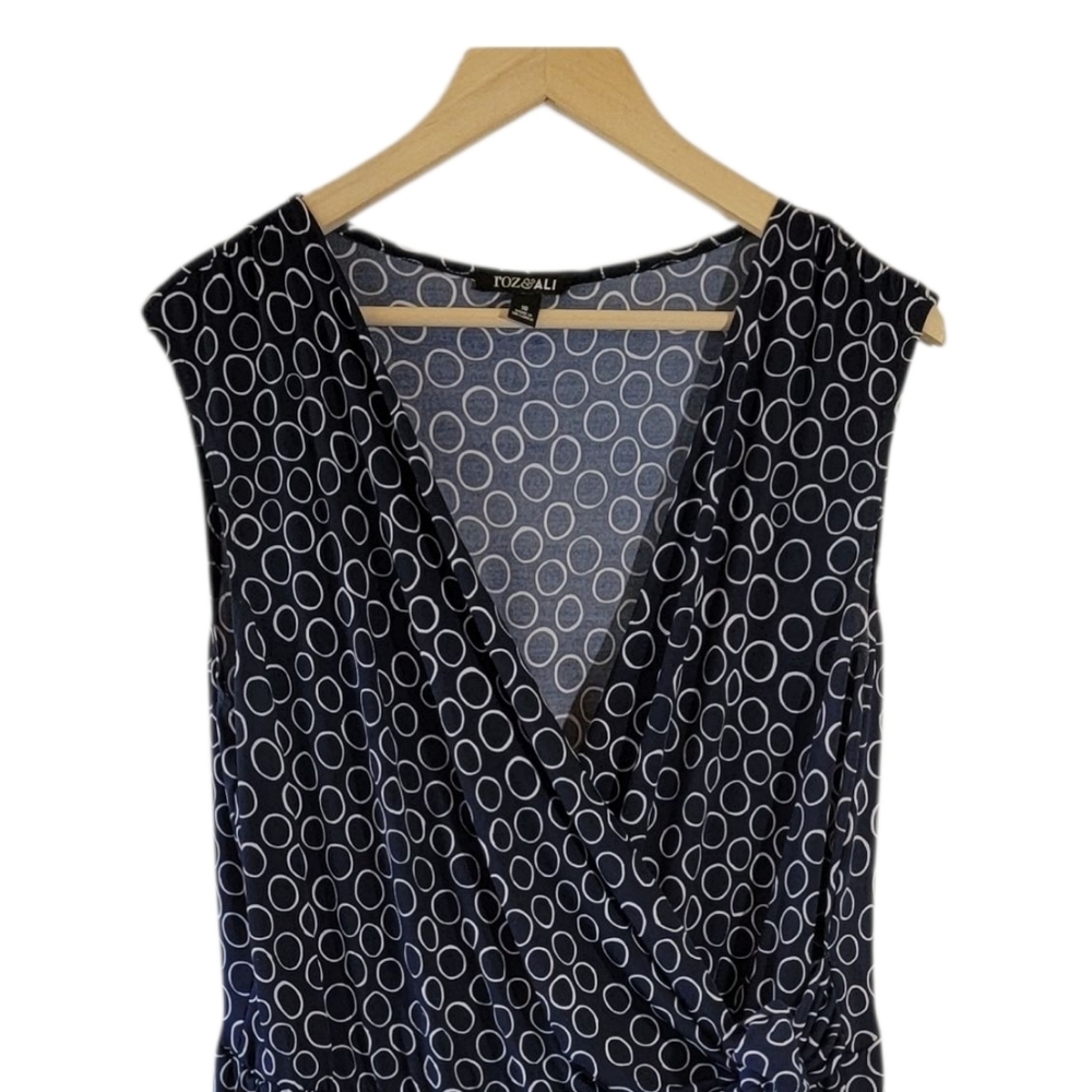 Roz & Ali Blue White Polkadot Jumpsuit Sz 16 Midi Length Bow Accent Minimalist - Picture 3 of 10